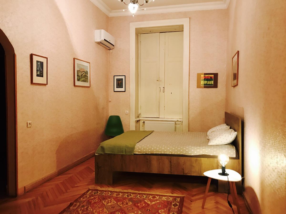 Freedom Square Flat Apartment Tbilisi Ngoại thất bức ảnh